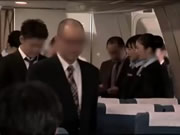 日本空姐飛機熱情服務